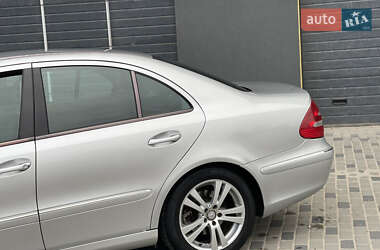 Седан Mercedes-Benz E-Class 2003 в 