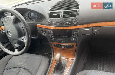 Седан Mercedes-Benz E-Class 2003 в 