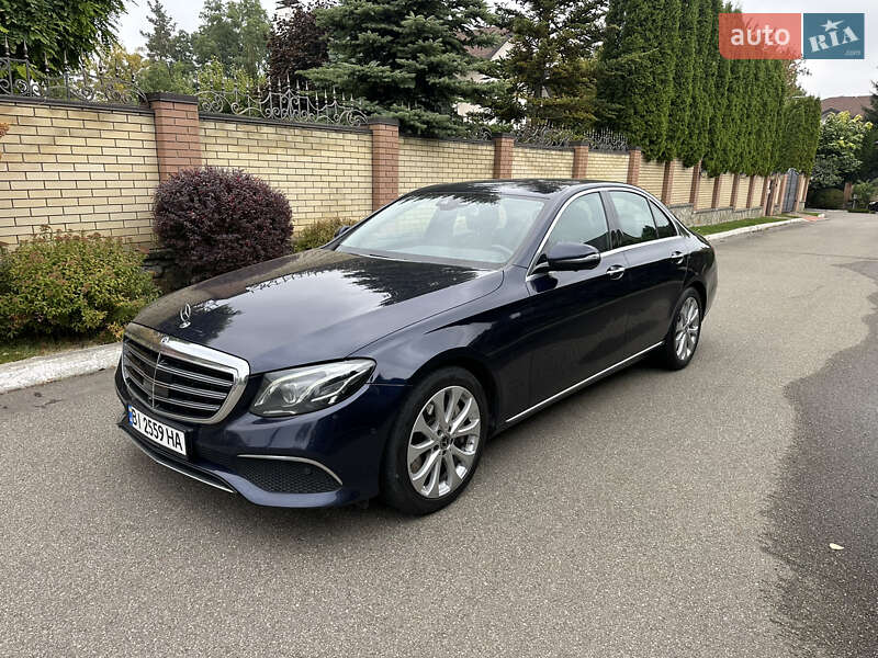 Седан Mercedes-Benz E-Class 2017 в Киеве
