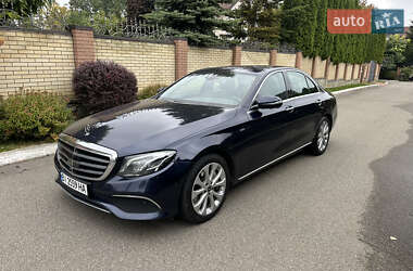 Седан Mercedes-Benz E-Class 2017 в 