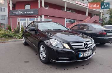 Купе Mercedes-Benz E-Class 2011 в Днепре
