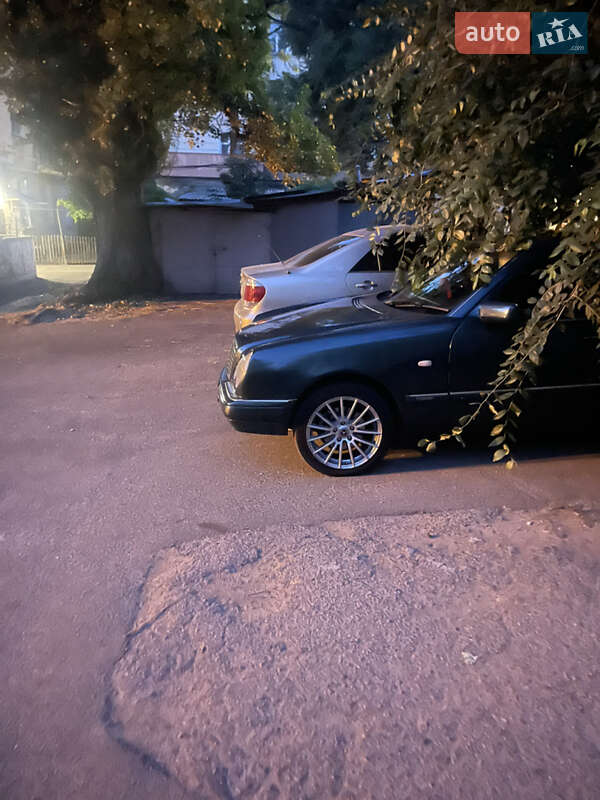 Седан Mercedes-Benz E-Class 1996 в Одесі фото 6 Седан Mercedes-Benz E-Class 1996 в Одесі