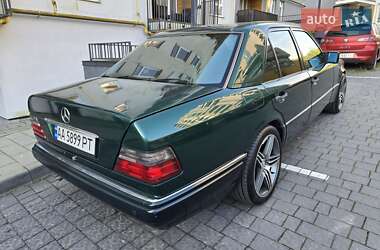 Седан Mercedes-Benz E-Class 1995 в 