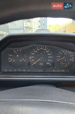 Седан Mercedes-Benz E-Class 1995 в 