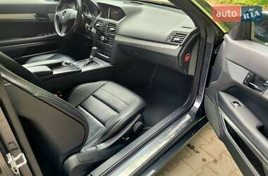 Купе Mercedes-Benz E-Class 2010 в 