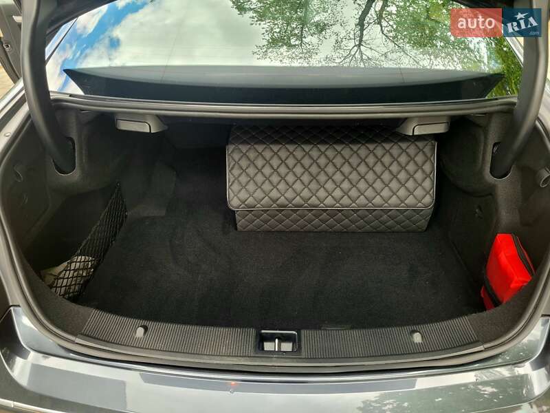 Купе Mercedes-Benz E-Class 2010 в Хмельницькому фото 34 Купе Mercedes-Benz E-Class 2010 в Хмельницькому