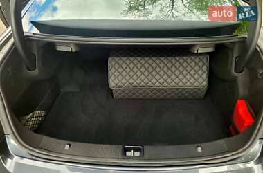 Купе Mercedes-Benz E-Class 2010 в 