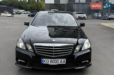 Седан Mercedes-Benz E-Class 2011 в 