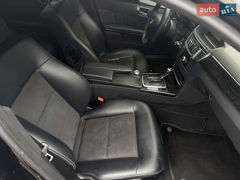 Седан Mercedes-Benz E-Class 2011 в Ужгороде фото 14 Седан Mercedes-Benz E-Class 2011 в Ужгороде