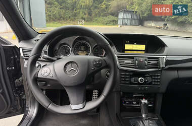Седан Mercedes-Benz E-Class 2011 в 