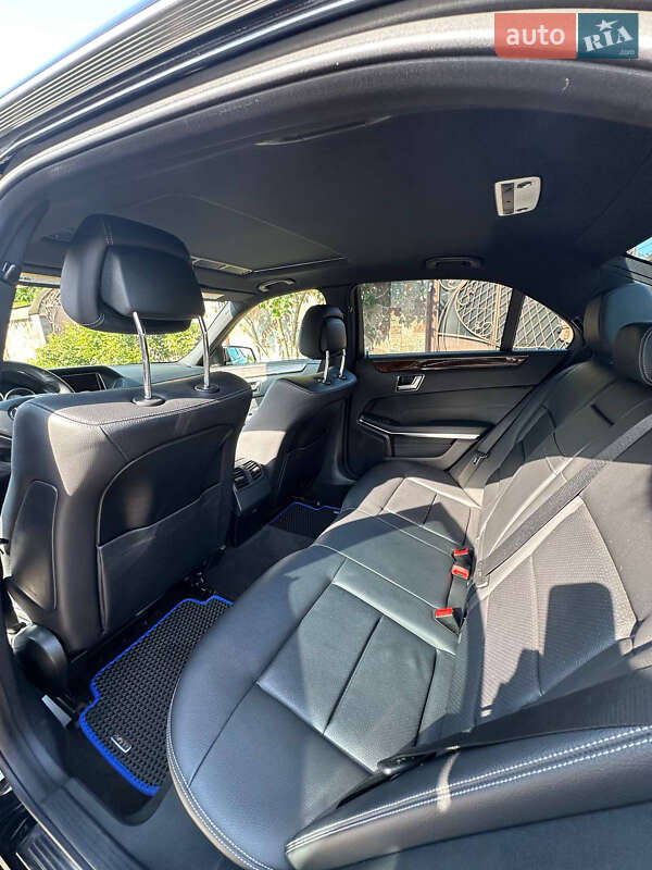 Седан Mercedes-Benz E-Class 2013 в Одессе