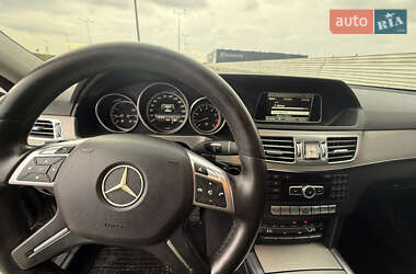 Седан Mercedes-Benz E-Class 2013 в 
