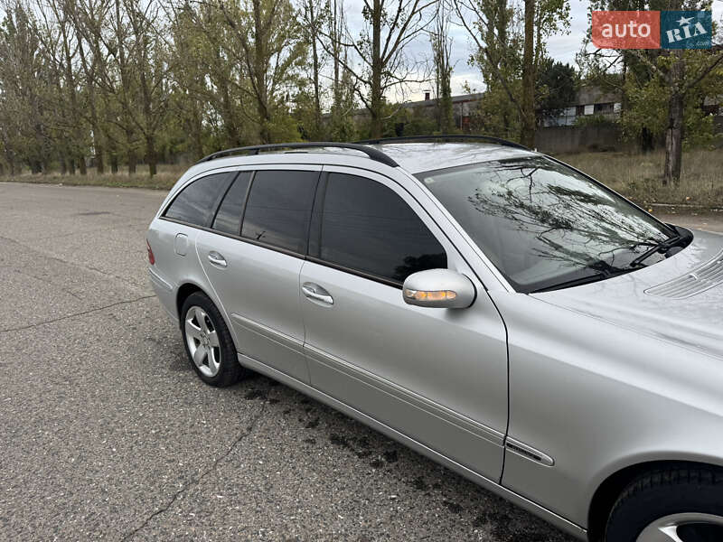 Універсал Mercedes-Benz E-Class 2003 в Білгороді-Дністровському фото 9 Універсал Mercedes-Benz E-Class 2003 в Білгороді-Дністровському