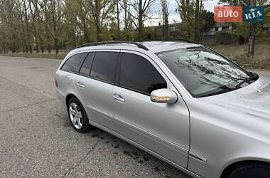 Универсал Mercedes-Benz E-Class 2003 в 