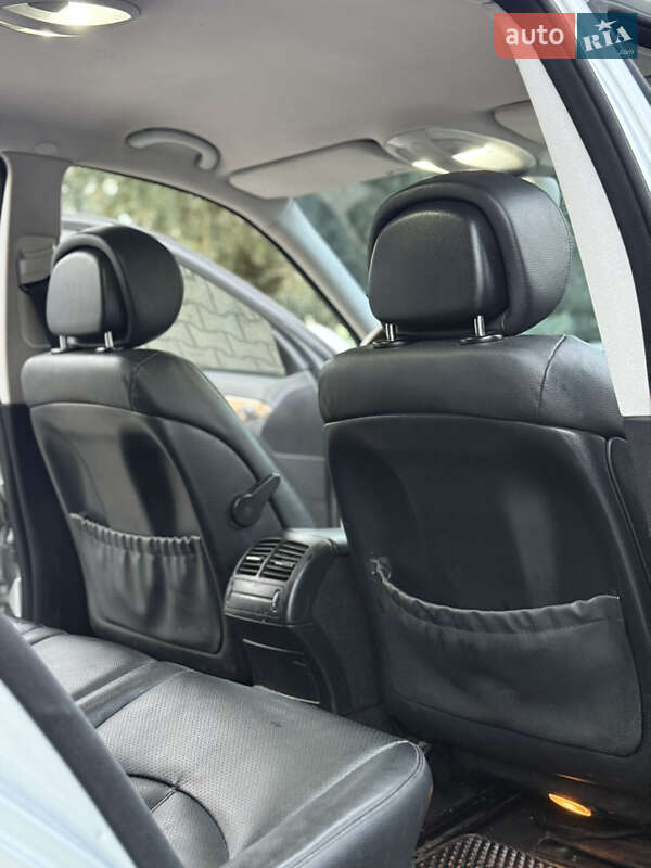 Седан Mercedes-Benz E-Class 2008 в Черновцах