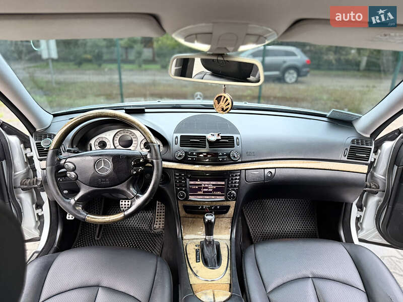 Седан Mercedes-Benz E-Class 2008 в Черновцах