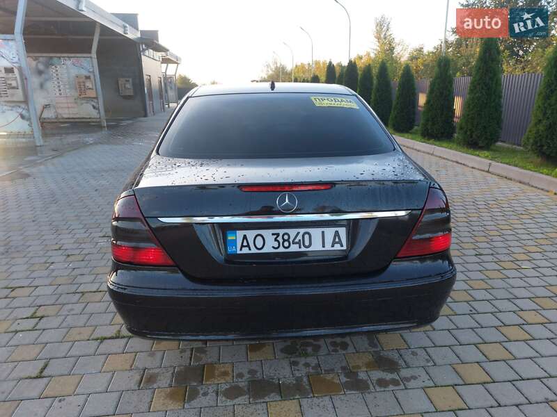 Седан Mercedes-Benz E-Class 2008 в Іршаві