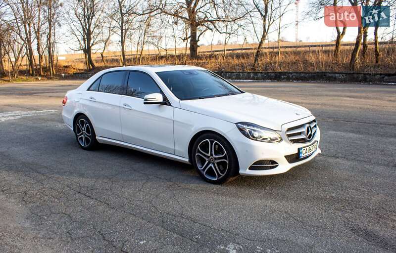Седан Mercedes-Benz E-Class 2015 в Киеве