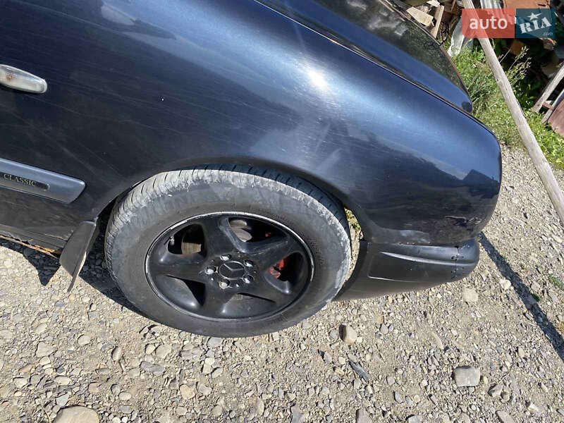 Седан Mercedes-Benz E-Class 1998 в Івано-Франківську