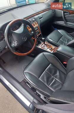 Седан Mercedes-Benz E-Class 2002 в  фото 13 Седан Mercedes-Benz E-Class 2002 в