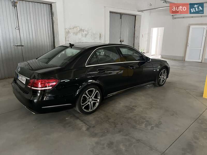 Седан Mercedes-Benz E-Class 2015 в Золочеве фото 20 Седан Mercedes-Benz E-Class 2015 в Золочеве