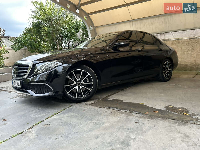 Седан Mercedes-Benz E-Class 2017 в Одессе фото 3 Седан Mercedes-Benz E-Class 2017 в Одессе