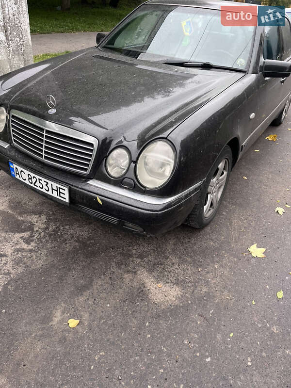 Седан Mercedes-Benz E-Class 1998 в 