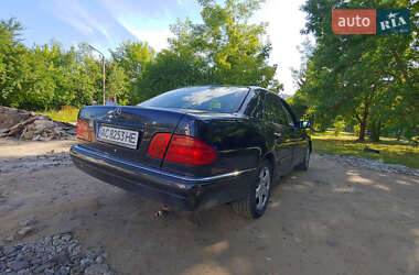 Седан Mercedes-Benz E-Class 1998 в 