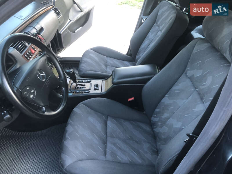 Седан Mercedes-Benz E-Class 2001 в Самборе