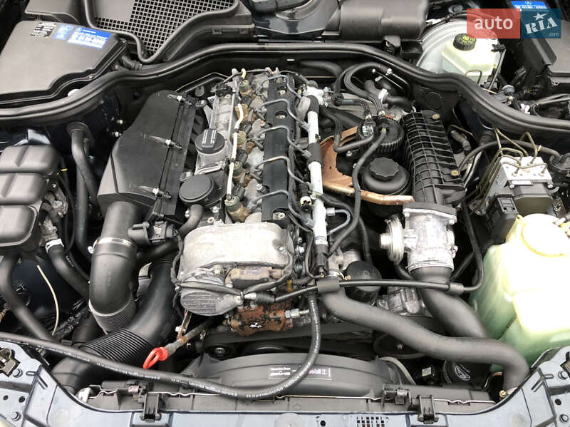 Седан Mercedes-Benz E-Class 2001 в Самборе