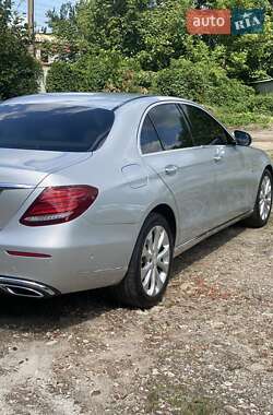 Седан Mercedes-Benz E-Class 2016 в  фото 13 Седан Mercedes-Benz E-Class 2016 в