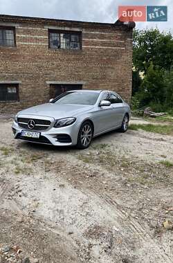 Седан Mercedes-Benz E-Class 2016 в  фото 36 Седан Mercedes-Benz E-Class 2016 в