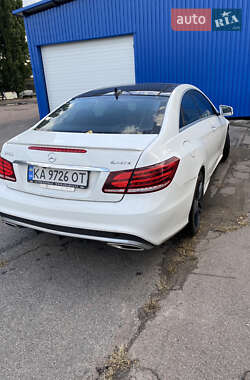 Купе Mercedes-Benz E-Class 2015 в 