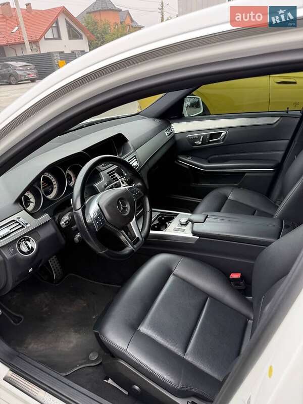 Седан Mercedes-Benz E-Class 2014 в Івано-Франківську