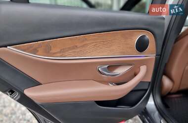 Седан Mercedes-Benz E-Class 2018 в 