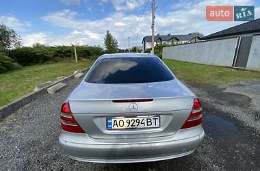 Седан Mercedes-Benz E-Class 2003 в 