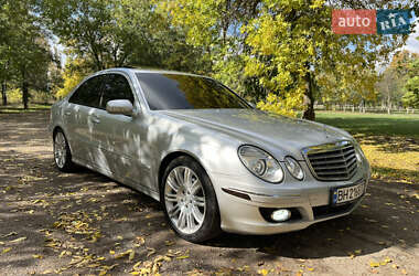 Седан Mercedes-Benz E-Class 2008 в 
