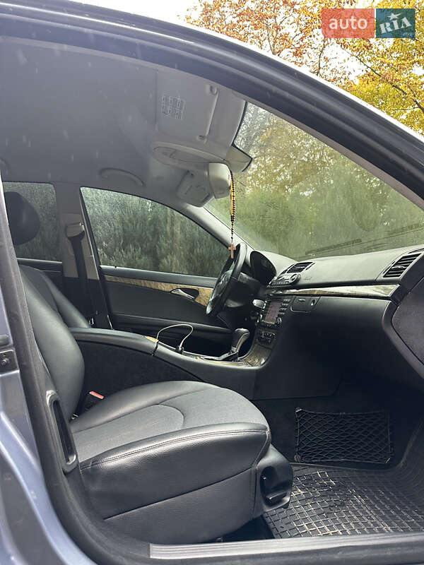 Седан Mercedes-Benz E-Class 2006 в Самборе