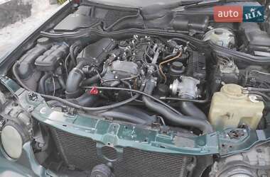 Седан Mercedes-Benz E-Class 2000 в 