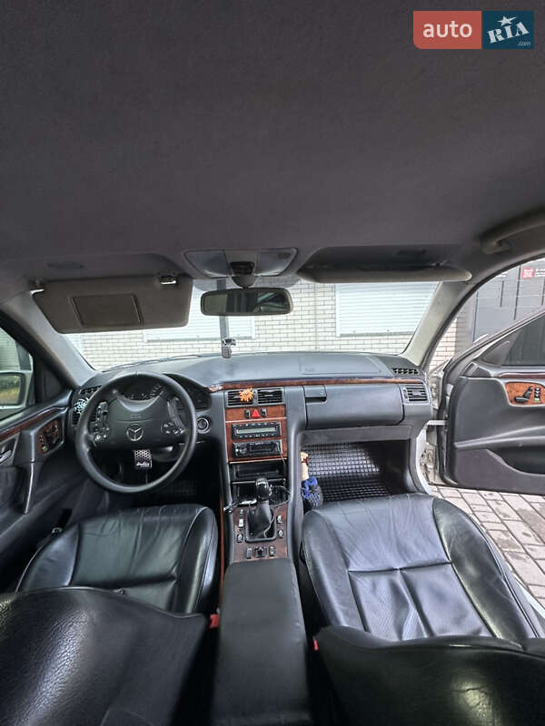 Седан Mercedes-Benz E-Class 2000 в Казатине фото 9 Седан Mercedes-Benz E-Class 2000 в Казатине