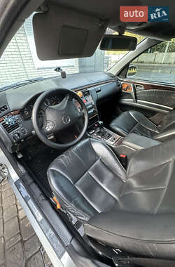 Седан Mercedes-Benz E-Class 2000 в  фото 12 Седан Mercedes-Benz E-Class 2000 в