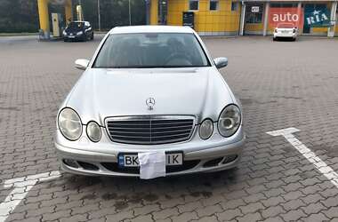 Седан Mercedes-Benz E-Class 2005 в 
