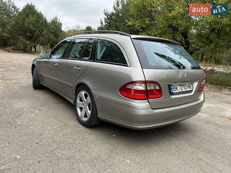 Универсал Mercedes-Benz E-Class 2003 в Костополе