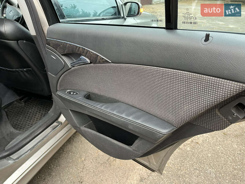 Универсал Mercedes-Benz E-Class 2003 в Костополе