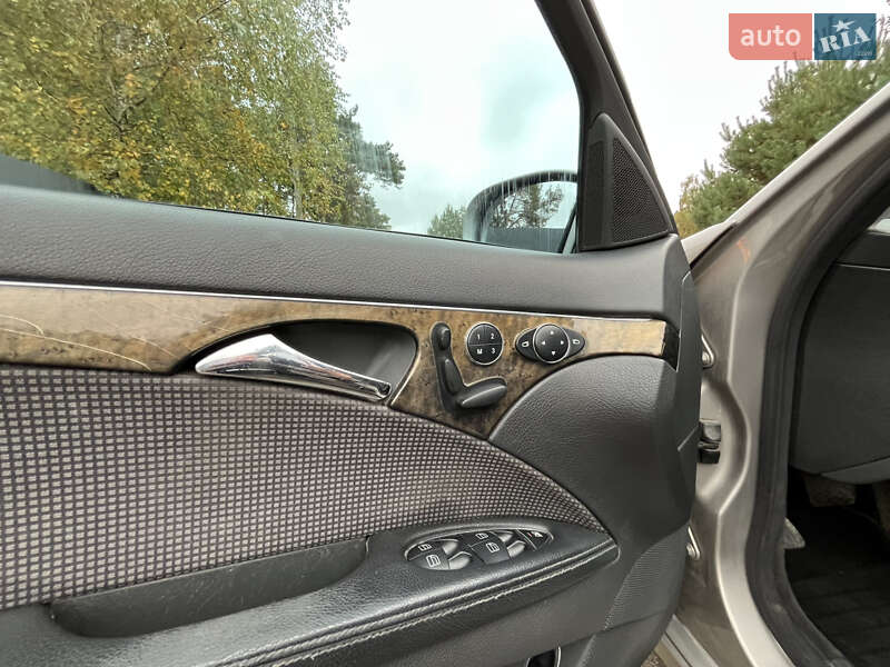 Универсал Mercedes-Benz E-Class 2003 в Костополе