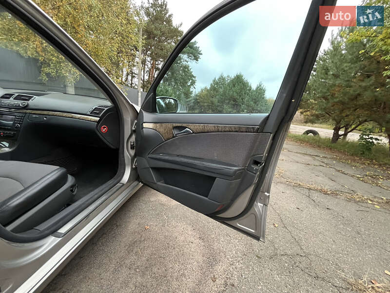 Универсал Mercedes-Benz E-Class 2003 в Костополе