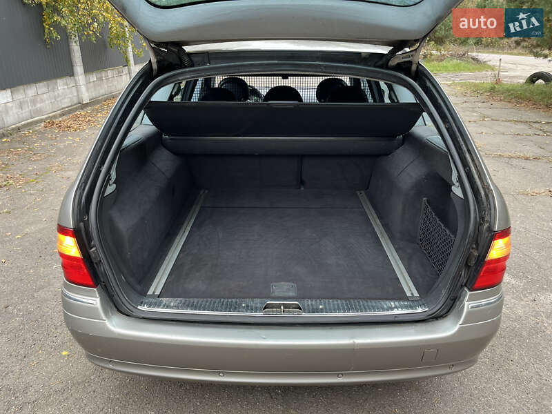 Универсал Mercedes-Benz E-Class 2003 в Костополе