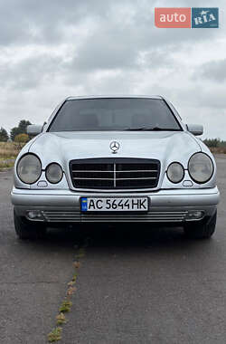 Седан Mercedes-Benz E-Class 1997 в 