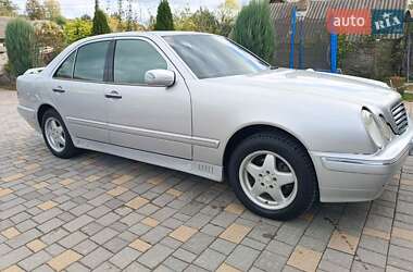 Седан Mercedes-Benz E-Class 1995 в Черновцах