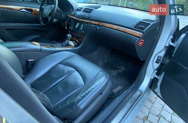 Седан Mercedes-Benz E-Class 2002 в 